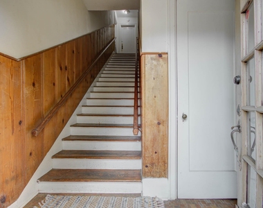 1428 Wentworth Street - Photo Thumbnail 23