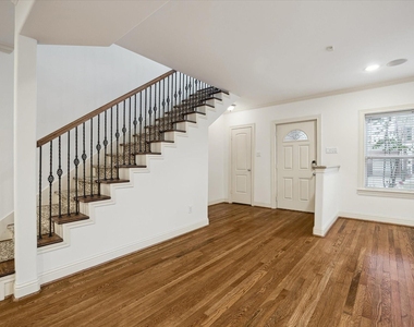 1909 W Lamar Street - Photo Thumbnail 4