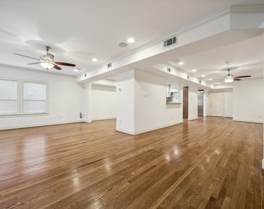 1909 W Lamar Street - Photo Thumbnail 8