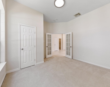 16027 Belleshire Lane - Photo Thumbnail 4