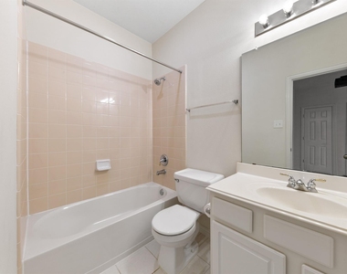 16027 Belleshire Lane - Photo Thumbnail 12