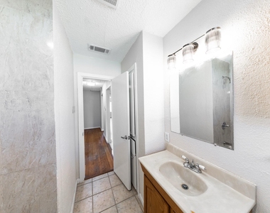 4710 Glenmont Street - Photo Thumbnail 21