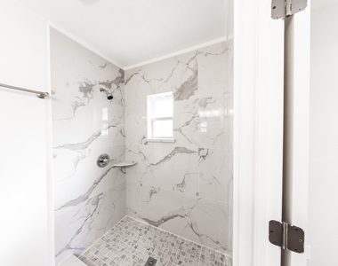 4710 Glenmont Street - Photo Thumbnail 15