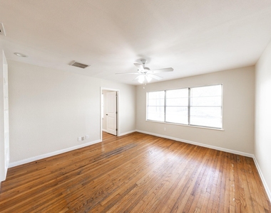 4710 Glenmont Street - Photo Thumbnail 3