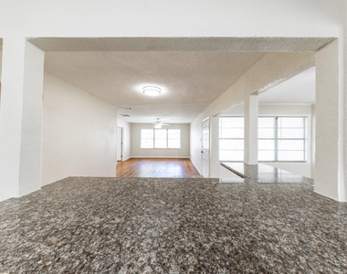 4710 Glenmont Street - Photo Thumbnail 8