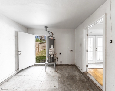 4710 Glenmont Street - Photo Thumbnail 22