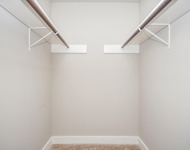 15807 Los Altos Drive - Photo Thumbnail 10