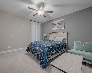 29514 Highland Manor Court - Photo Thumbnail 13