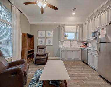 29514 Highland Manor Court - Photo Thumbnail 3