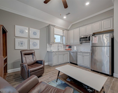 29514 Highland Manor Court - Photo Thumbnail 4