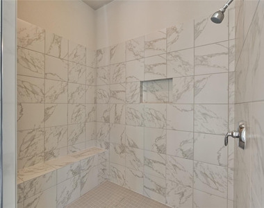 1716 Encino Boulevard - Photo Thumbnail 28