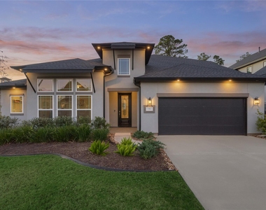 1716 Encino Boulevard - Photo Thumbnail 3