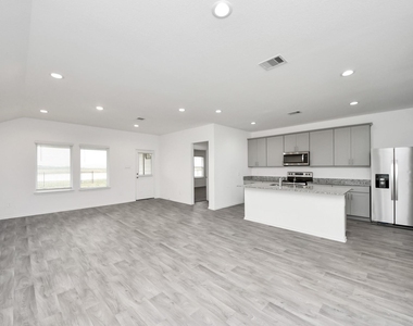 1310 Bison View Lane - Photo Thumbnail 7