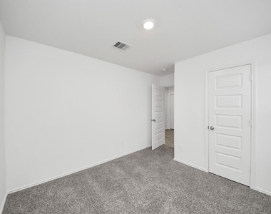 1310 Bison View Lane - Photo Thumbnail 12