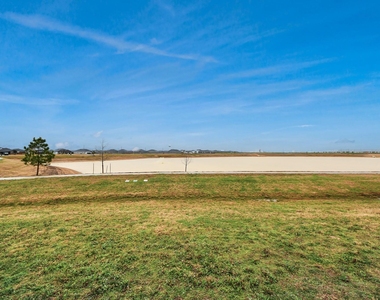 1310 Bison View Lane - Photo Thumbnail 26