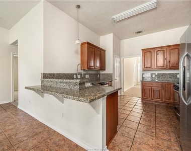 4009 Reatta Lane - Photo Thumbnail 8