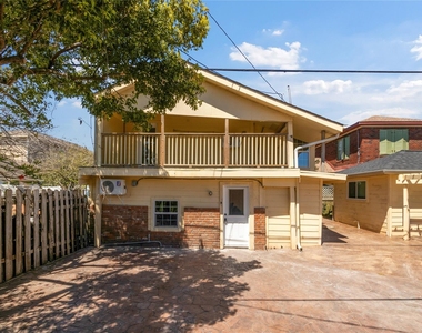 2507 37th Street - Photo Thumbnail 20