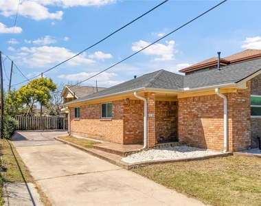 2507 37th Street - Photo Thumbnail 23