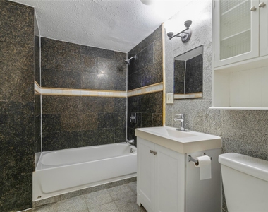 2507 37th Street - Photo Thumbnail 16
