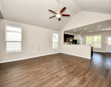 17630 Holroyd Road - Photo Thumbnail 5
