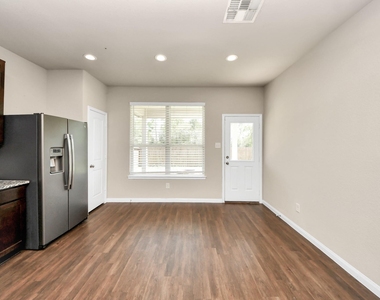 17630 Holroyd Road - Photo Thumbnail 10