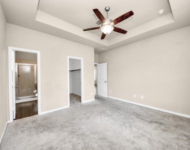 17630 Holroyd Road - Photo Thumbnail 13