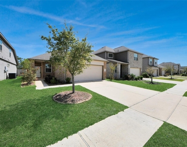17630 Holroyd Road - Photo Thumbnail 1