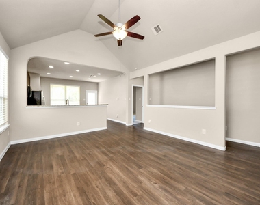 17630 Holroyd Road - Photo Thumbnail 4
