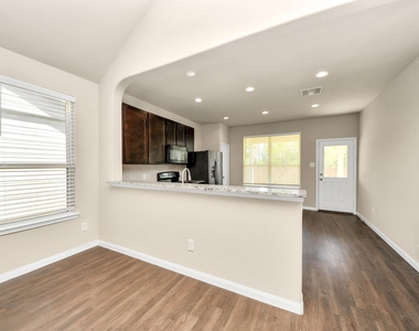 17630 Holroyd Road - Photo Thumbnail 7