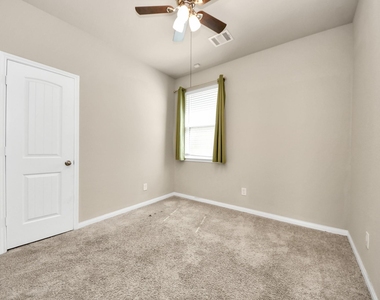 17630 Holroyd Road - Photo Thumbnail 16