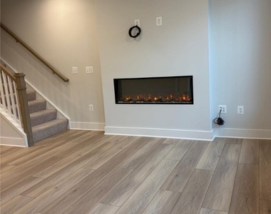3625 Notch Trail Ln - Photo Thumbnail 9