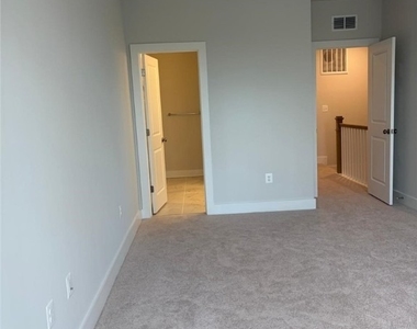 3625 Notch Trail Ln - Photo Thumbnail 13