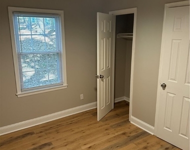3401 Woodsong Drive - Photo Thumbnail 13
