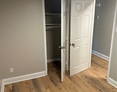 3401 Woodsong Drive - Photo Thumbnail 5