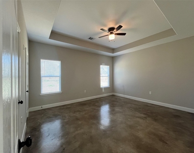 30023 Rosebud Street - Photo Thumbnail 13