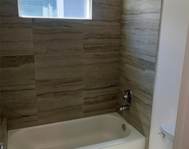10209 Las Nubes Avenue - Photo Thumbnail 22
