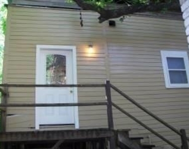 1410 Wentworth Street - Photo Thumbnail 9