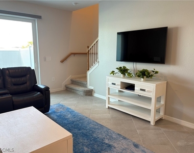 44076 Bellamy Place - Photo Thumbnail 6