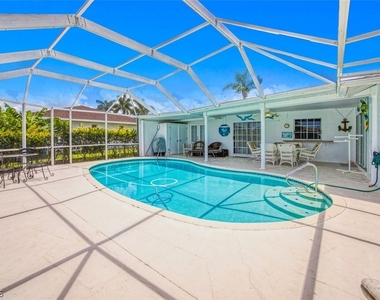 5036 Sw 9th Place - Photo Thumbnail 22