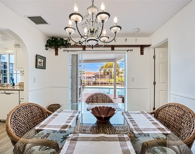 5036 Sw 9th Place - Photo Thumbnail 10