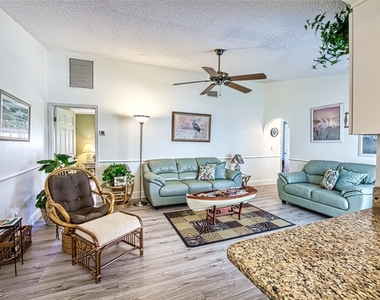 5036 Sw 9th Place - Photo Thumbnail 14