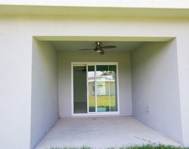 3428 Jeffcott Street - Photo Thumbnail 6