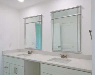 3428 Jeffcott Street - Photo Thumbnail 20