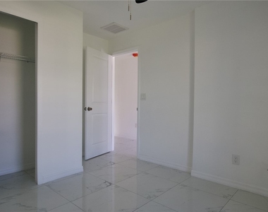 3428 Jeffcott Street - Photo Thumbnail 29
