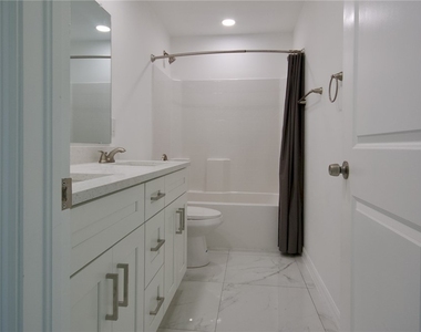 3428 Jeffcott Street - Photo Thumbnail 32