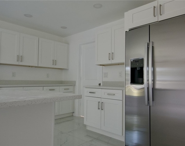 3428 Jeffcott Street - Photo Thumbnail 11