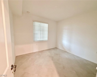 15285 Green Acres - Photo Thumbnail 7