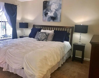 17310 Keith Harrow Boulevard - Photo Thumbnail 3