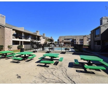 17310 Keith Harrow Boulevard - Photo Thumbnail 11