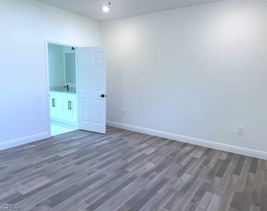 1422 Highland Avenue - Photo Thumbnail 3
